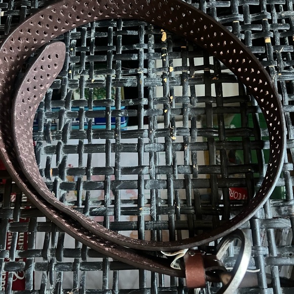 Brown Leather Belt Perforated Silver Buckle Chunky Size Medium New With Tag - Picture 5 of 6